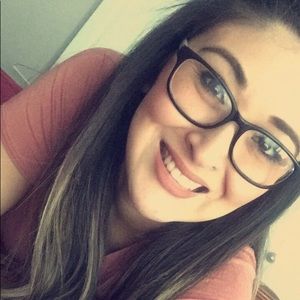 Meet your Posher, Isa